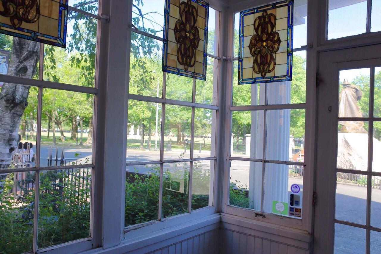 Stepping Stone Inn Salem Exterior photo